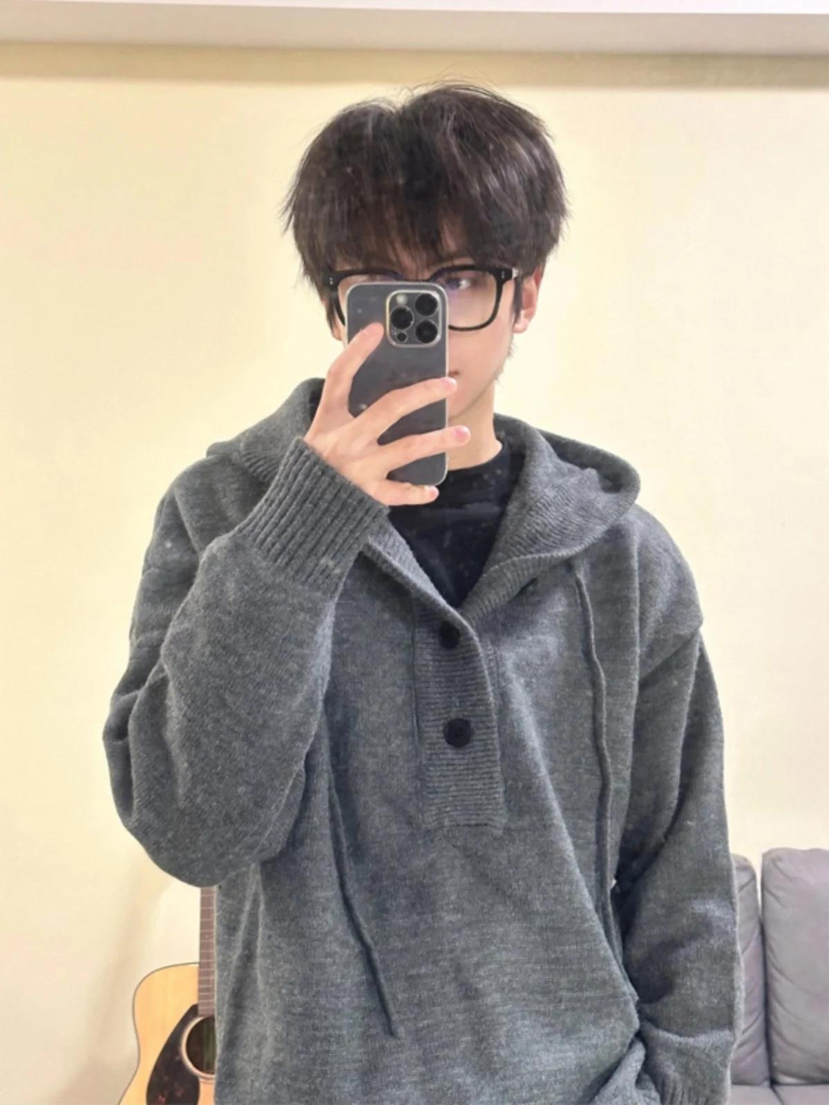 

Серый вязаный кардиган-худи в американском стиле для мужчин: модный, повседневный, свободного кроя, для зимнего сезона