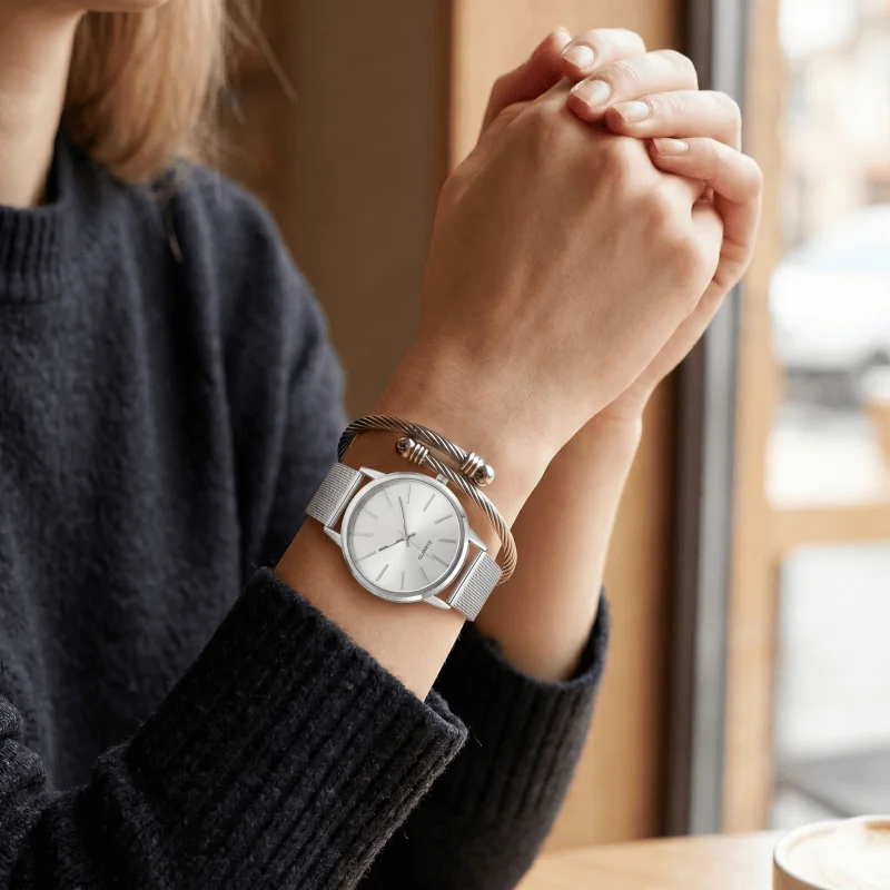 Fashion Women's Quartz Watch With Jewelry Bracelet Set Luxury Alloy Ladies Watches Simple Elegant Woman Wristwatches Clock Gift