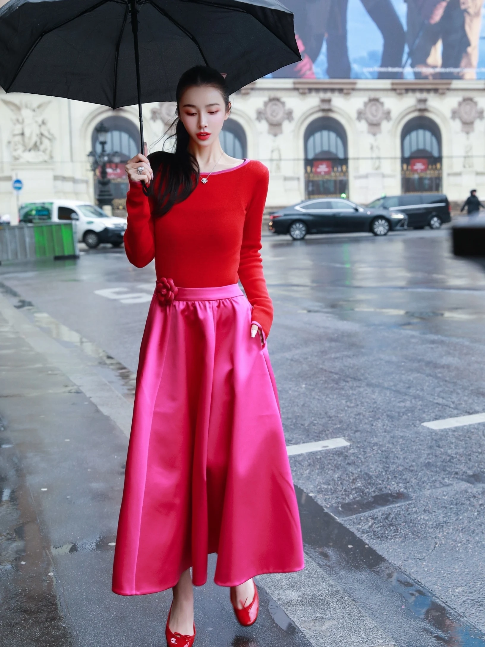 

Лимитированная серия к Дню святого Валентина: Двусторонняя атласная юбка с цветочным декором на груди, длинными рукавами-балетками и молнией, износостойкая.