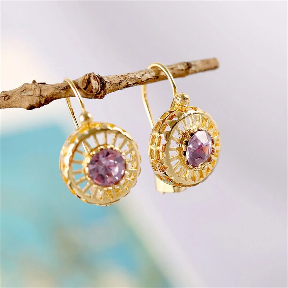 Fashion Hollow Purple Crystal Zircon Ear Earrings For Women CZ Stone Inlay Dangle Drop Earrings Female Wedding Band Jewelry Gift