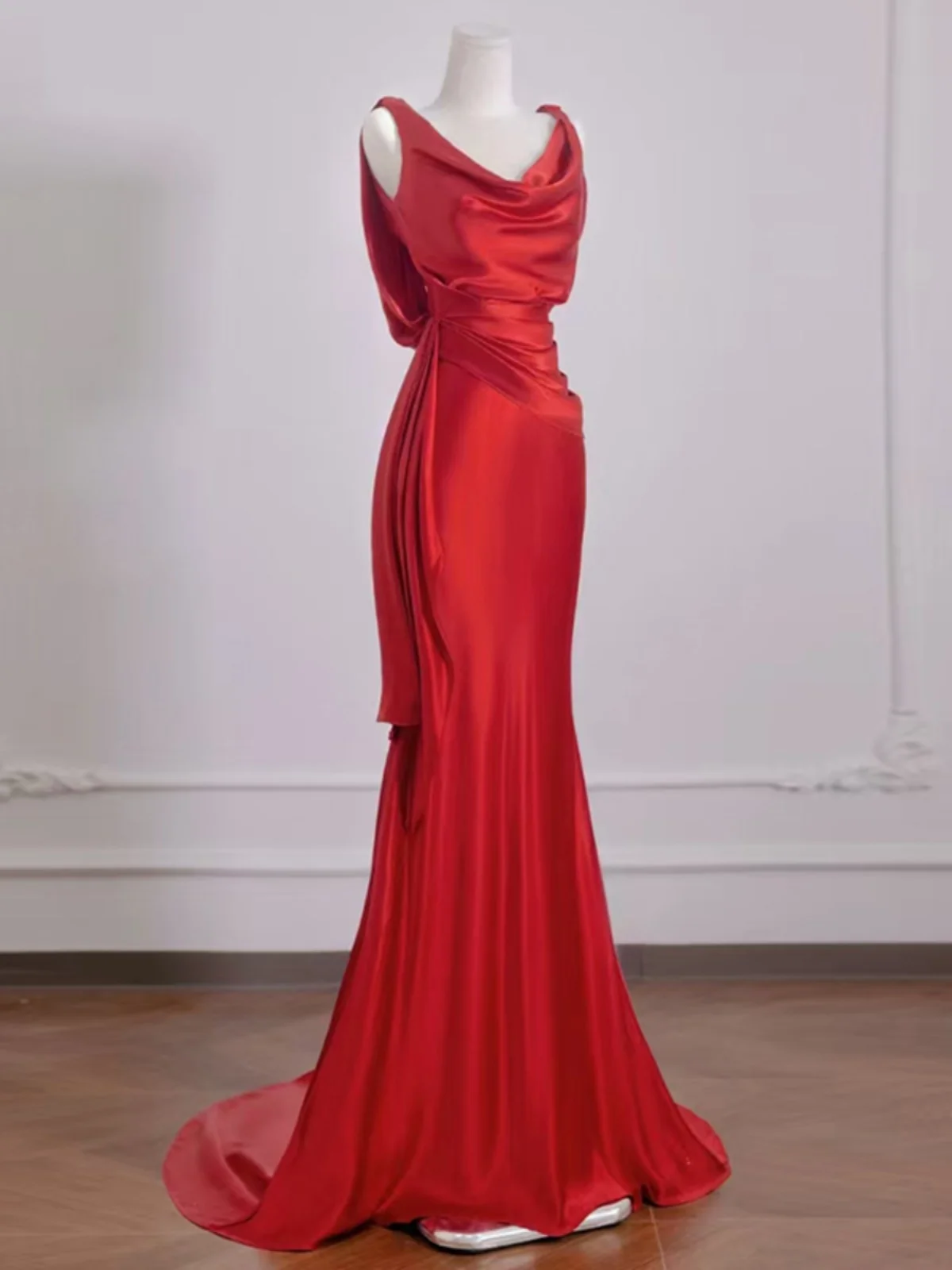 

Red Wine Color Satin Fi Tail Gown for Wedding Dres 2026 New Sle Engagement Return Home Evening Gown Faionable Long S...