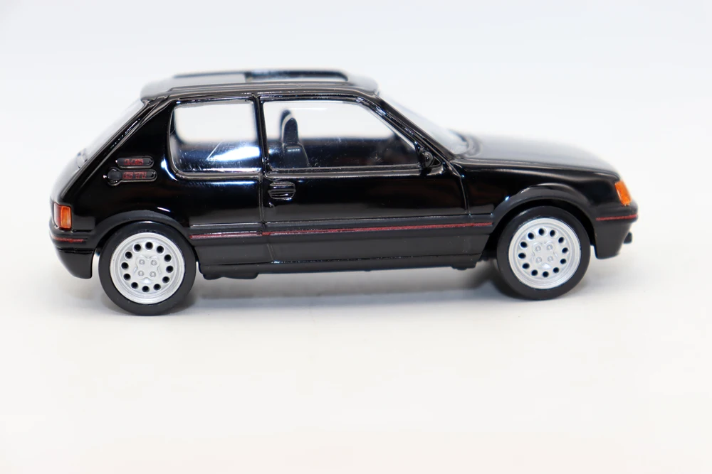 NEW 1/43 Scale  205 GTI Diecast Toy Car Models For Collection Gift