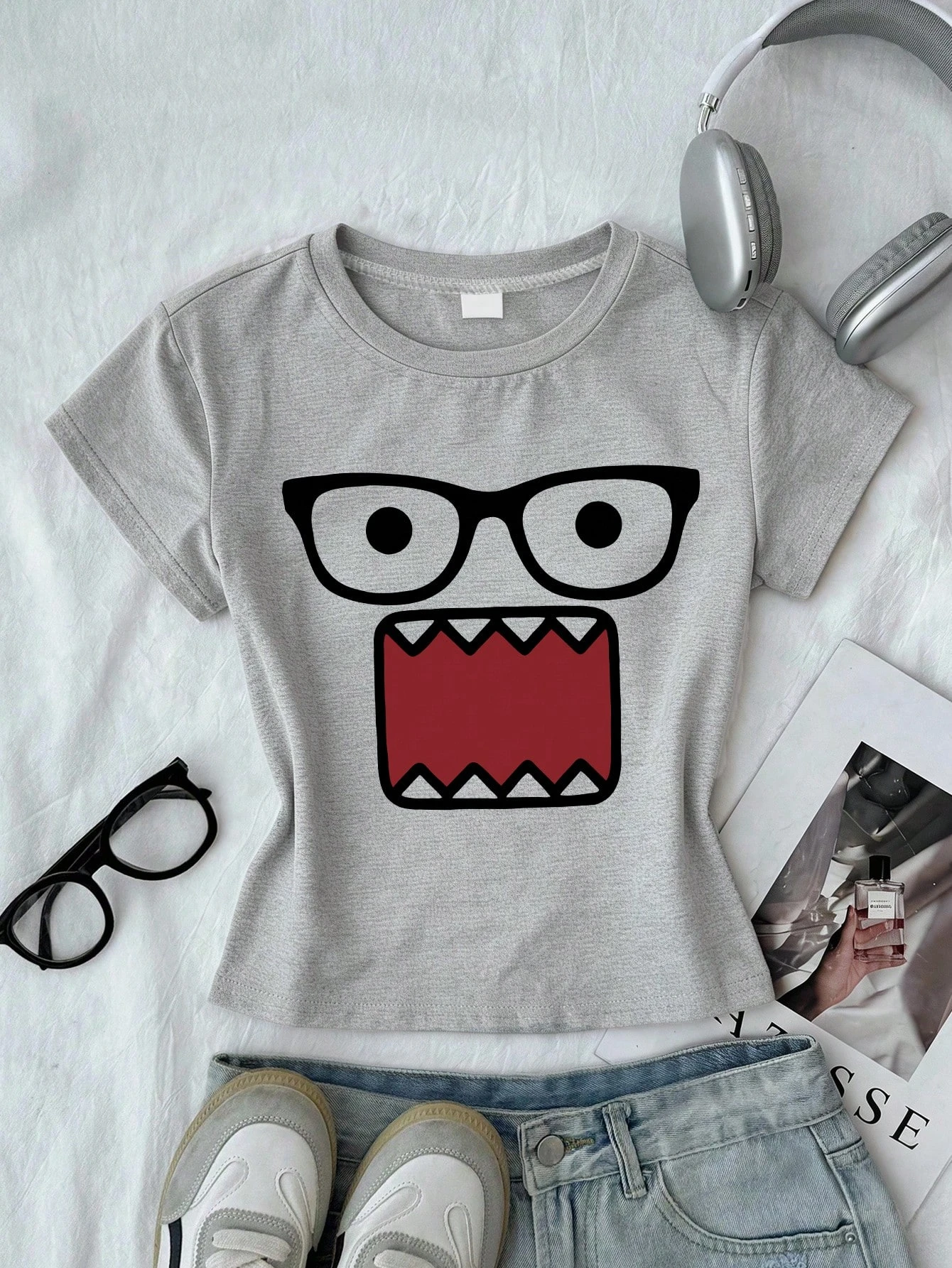 Cartoon Monster Face Print Crop Top Women Cute Glasses Graphic Slim Short Sleeve T-Shirt