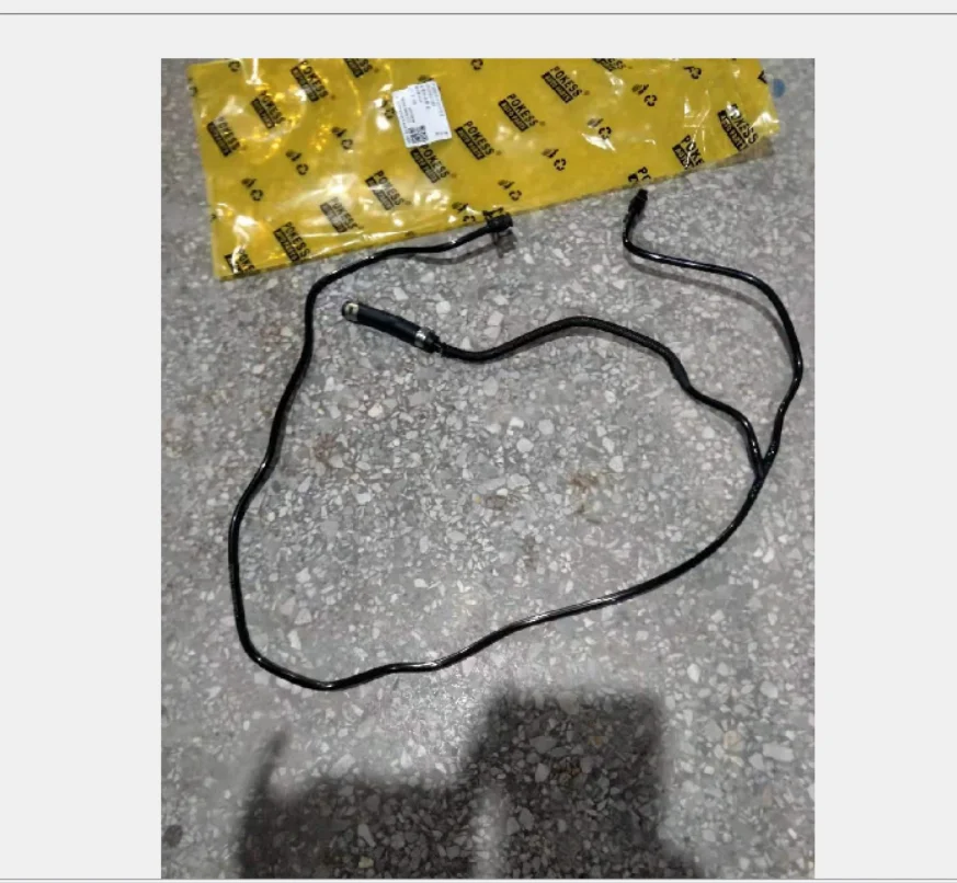 

POKESS Radiator Water tank backwater long hose long hose For Ford focus 2012 2014 2.0