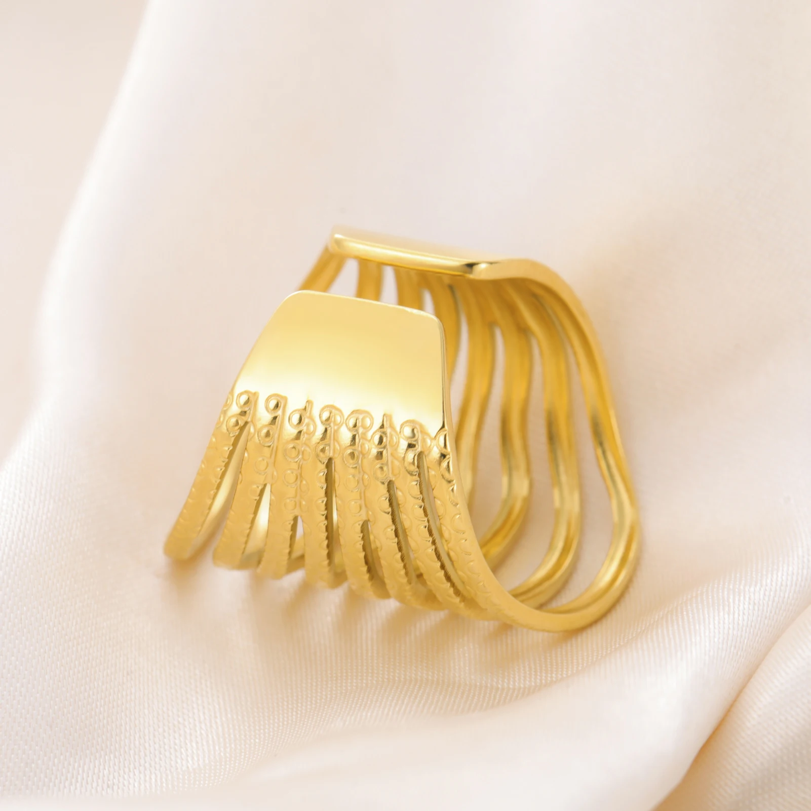COOLTIME Unregelmäßige Hohle Ringe Für Frauen Männer Edelstahl Gold Farbe Offenen Ring Einfache und Modische Schmuck Geschenk 2026 Neue – Detail 7