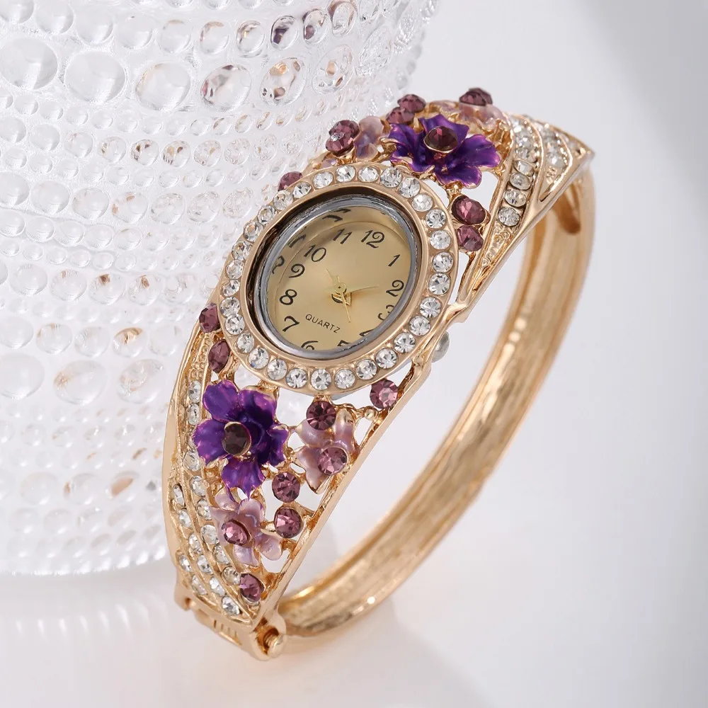 Elegant Alloy Rhinestone Dress Watch Round Dial Luxury Flower Watch Quartz Movement Quartz Bracelet Wristwatch Women's Accessory
