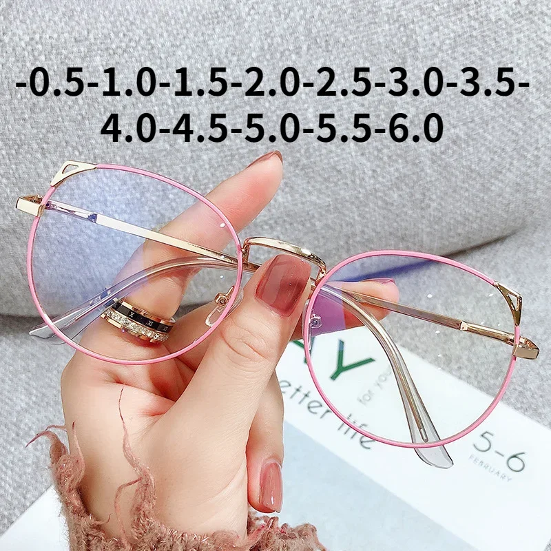 

2024 New Cat Ear Myopia Glasses for Women -1.0-1.5-2.0-2.5-3.0-3.5-4..0-4.5-5.0 Prescription Eyeglasses Reading Glasses