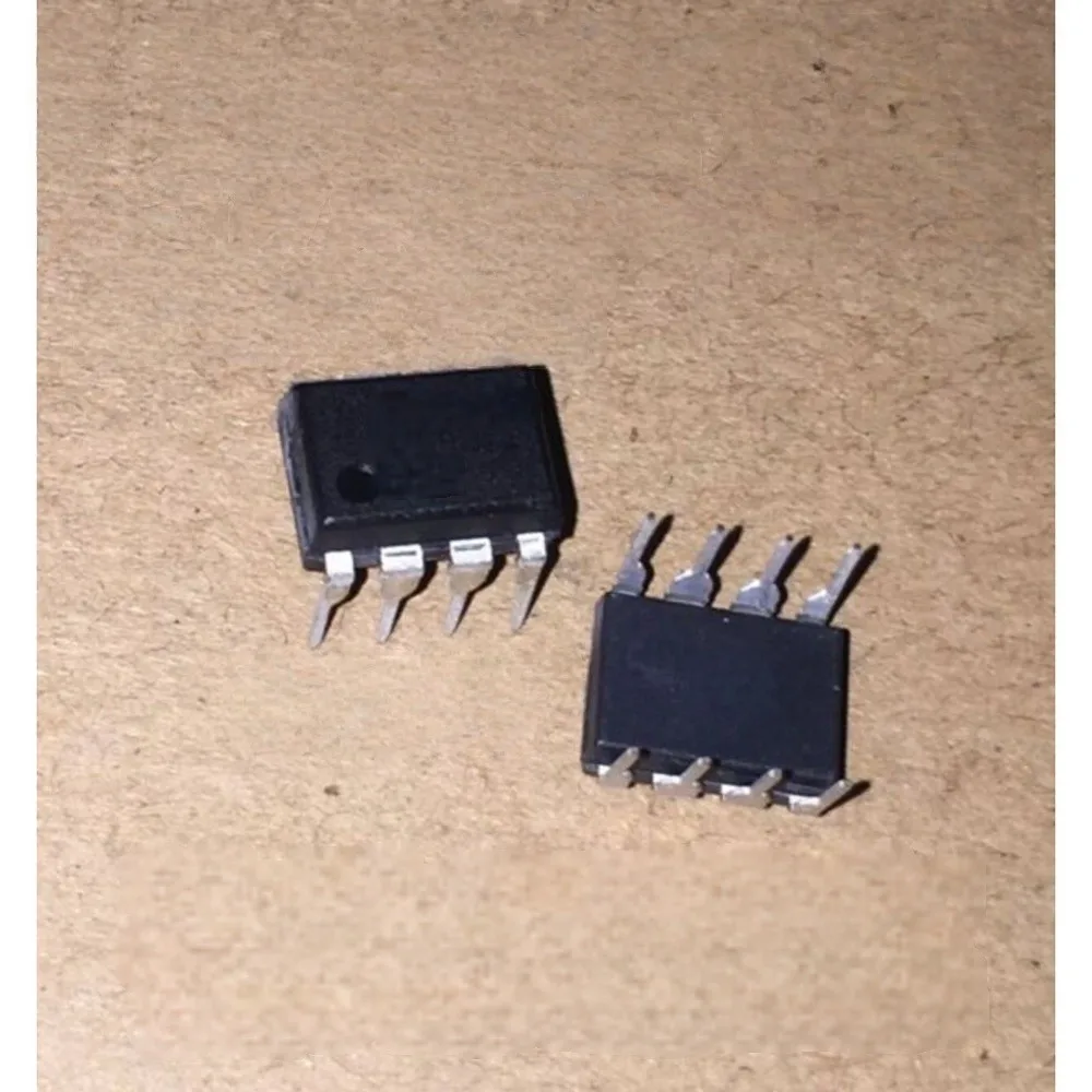 1-100PCS MAX1748EUE MAX1748 LM331N LM331 LM331P RQA0011 RQA0011DNS E328