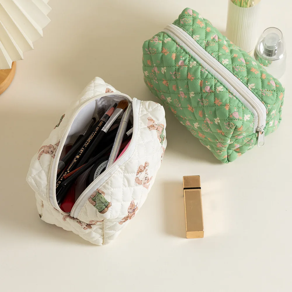 حقيبة سماعة أذن مبطنة بالزهور من القطن لتخزين السفر حقيبة مكياج للفتيات حقيبة مستحضرات تجميل بسحاب محمولة للنساء