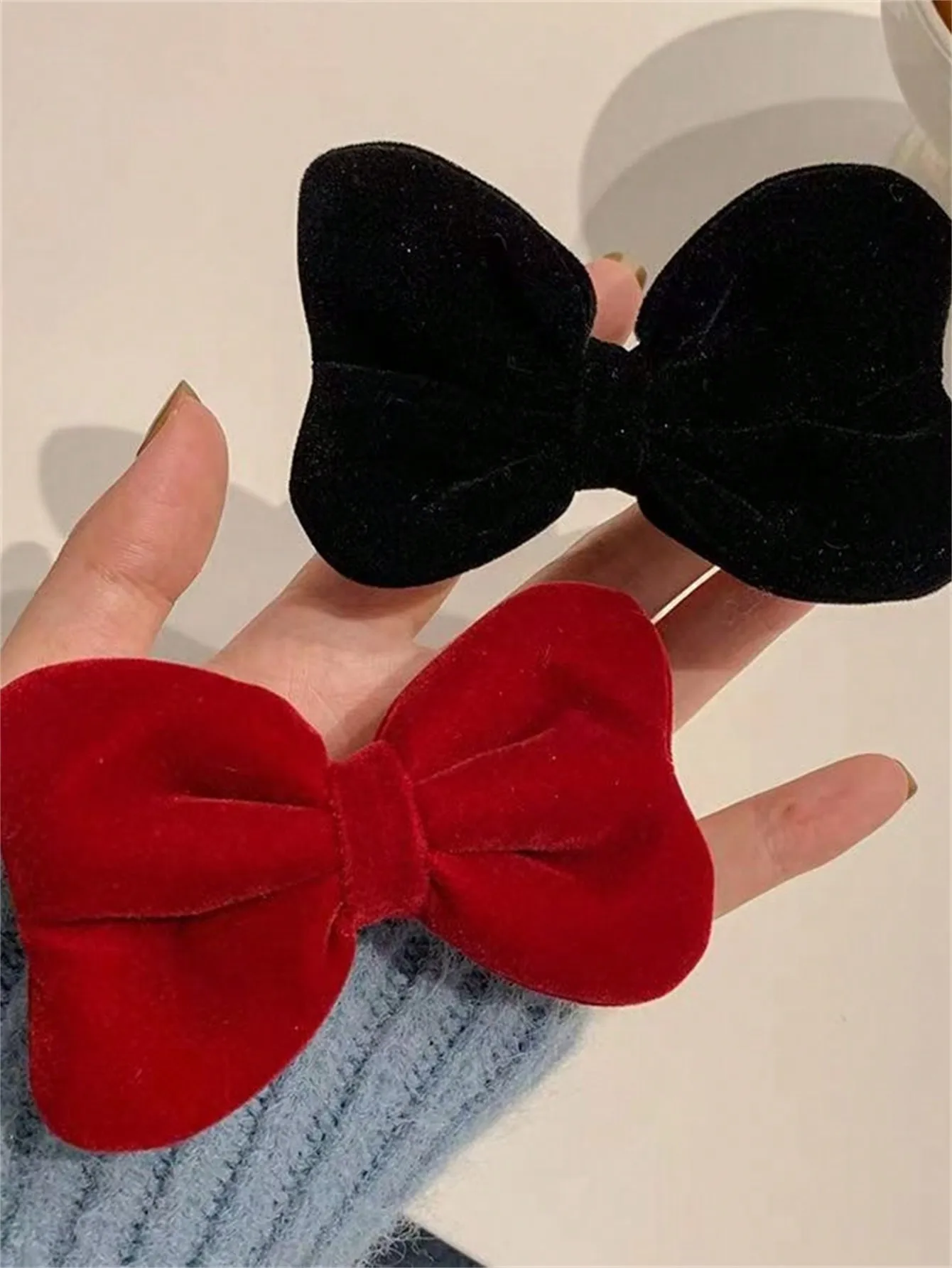 1 Hair clip for Ladies New Year stereoscopic red velvet bow Hair accessory s Sweet temperament bangs clip