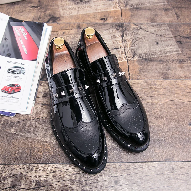 

Мужская обувь из лаковой кожи. Классический британский джентльменский стиль. Досуг, ночные клубы и вечеринки. Уличные уличные повседневные лоферы 38-46.