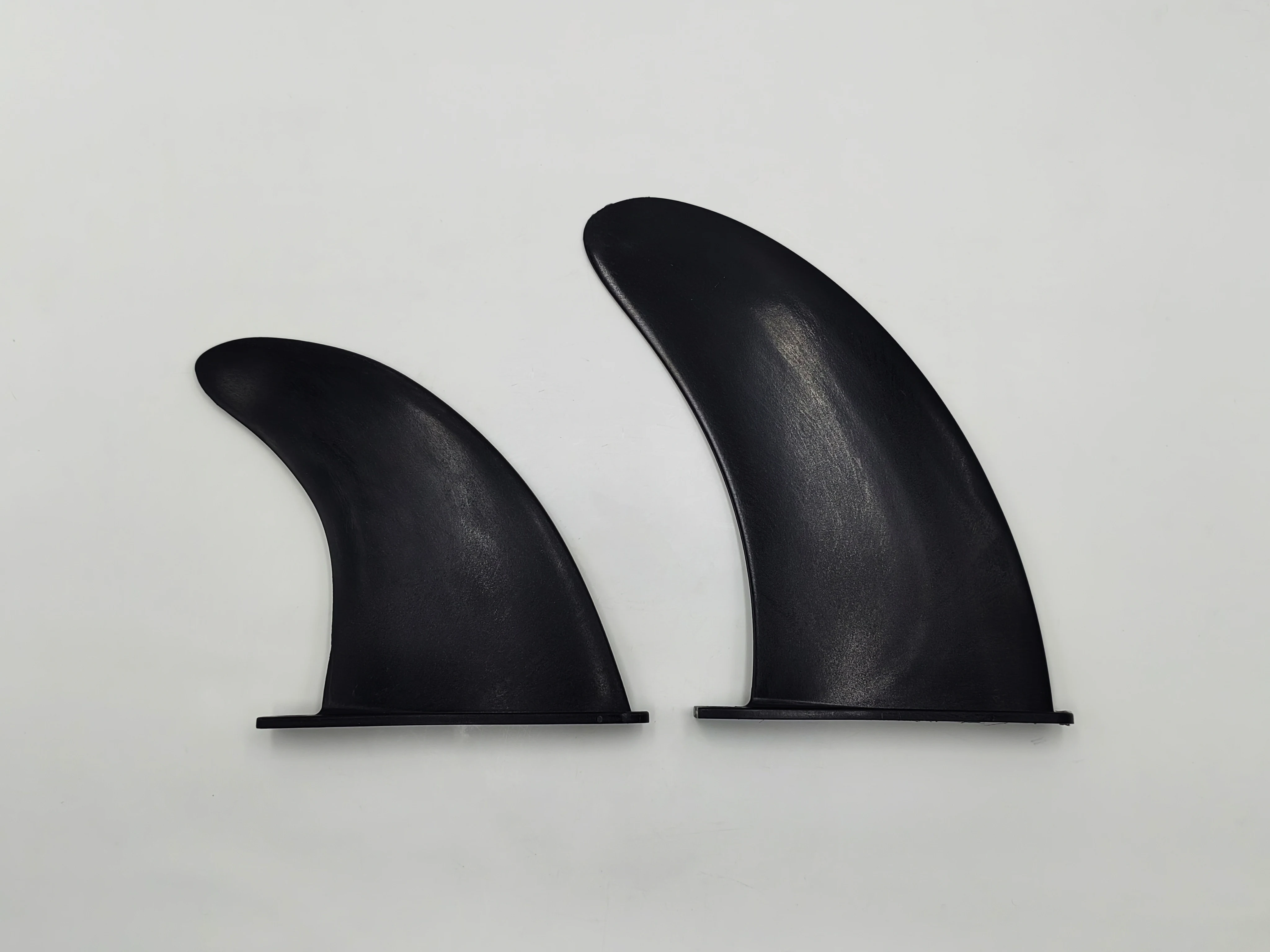 زعنفة ذيل لوح التزلج DLE106