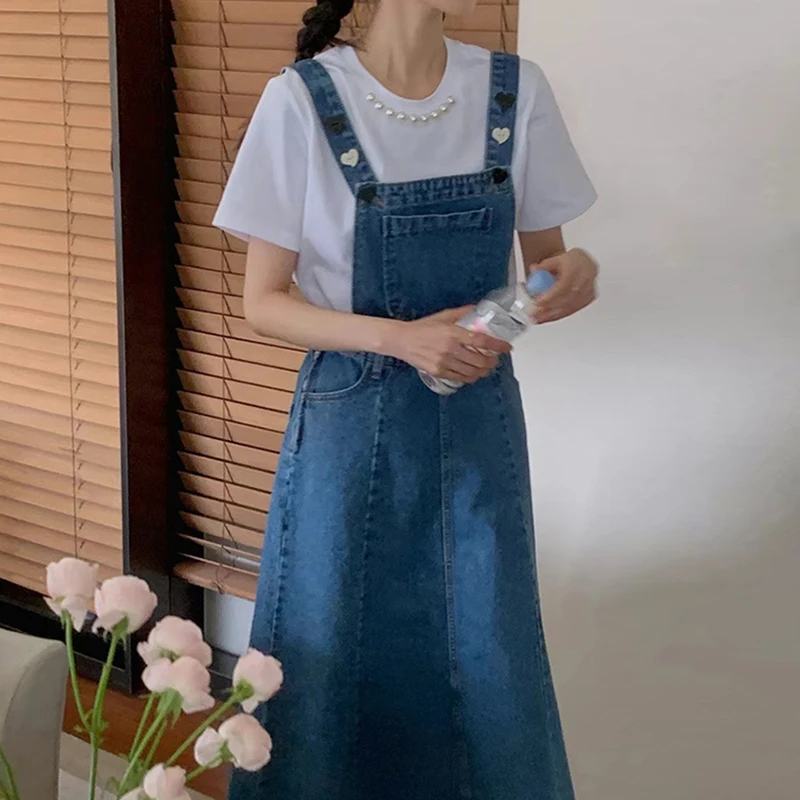 acão Jeans E Vintage com Botões de Coração Decorativos na Cintura, Modelagem Ajustada e Emaecedora, Vestido Midi ...