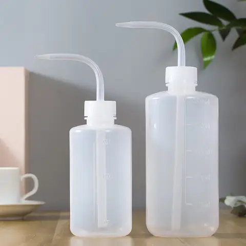 1PC 250/500mL 물 부리 쏟아지는 주전자 다육 식물 꽃 물을 수있는 원예 도구로 병을 짜낼 수 있습니다 식물 물을