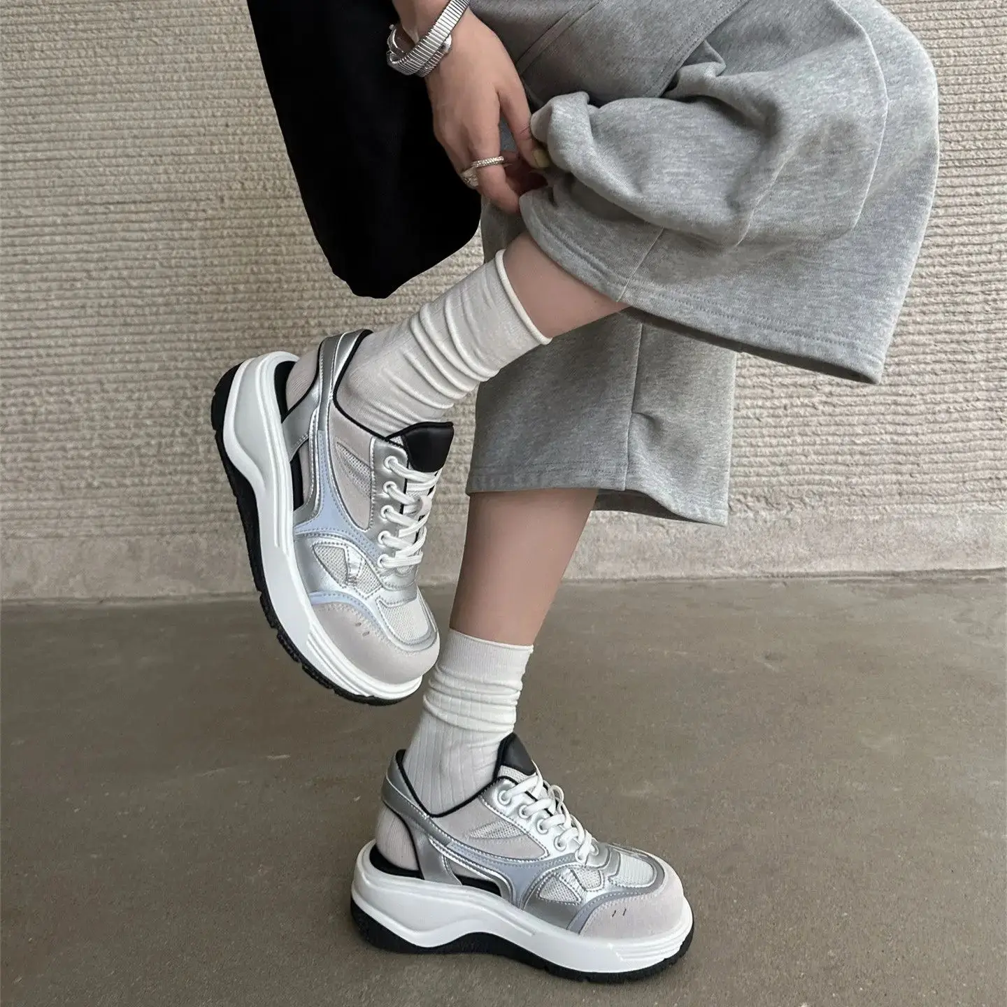 Leather mesh hollow breathable casual sandals Height-Increasing Daily Durability Shoes Wear-Resistant Luxury Retro Causal Shoes