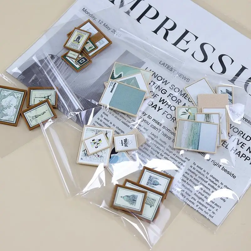 1 Set Puppenhaus DIY Zubehör 1:12 Puppenhaus Miniatur Vintage Wandbild Fotos Wandbild Szene Dekoration