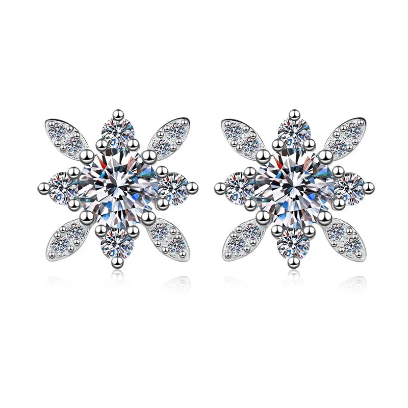 

ZFSILVER Trendy s925 Fresh Silver 0.5ct Moissanite Classic Design Star Earrings For Charms Women Accessories Jewelry Gift ES0080