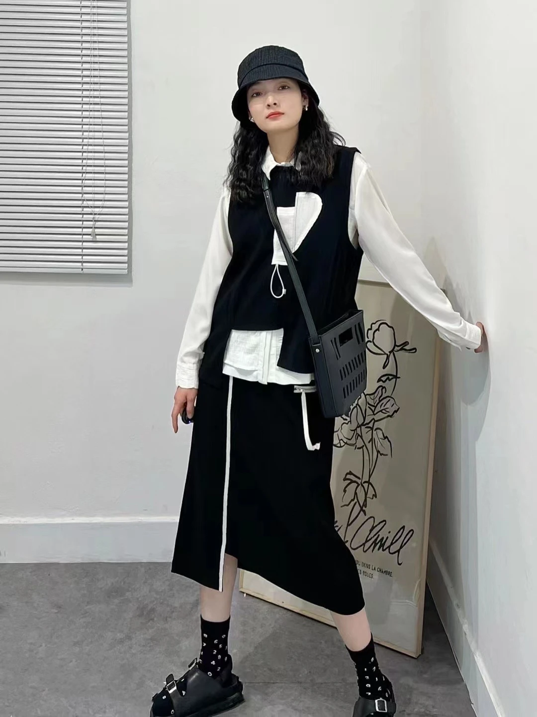 

Комплект из топа и юбки Color Blo Irregular для женщин: модный ансамбль из осенней коллекции, хлопковая смесь, весна