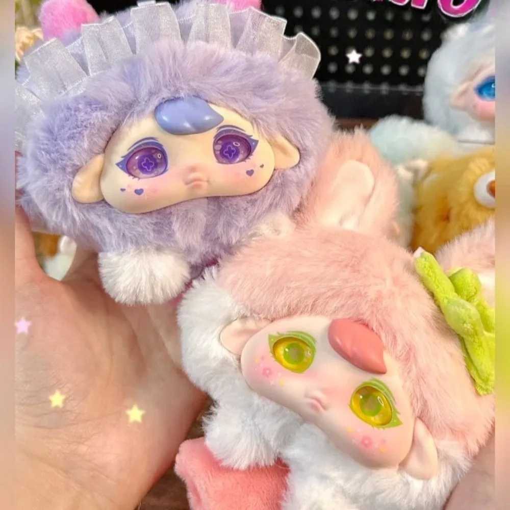 MOMO-caja ciega de felpa con colgante para mochila, caja misteriosa, adorno de escritorio, regalo hecho a mano, serie de lenguaje forestal de invierno