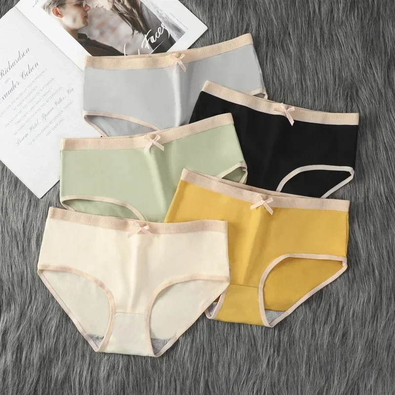 New Fashion and Versatile Japanese Women\'s Panties Student Korean Version of The Girl Breathable Mid-rise Cute Plus-size Briefs