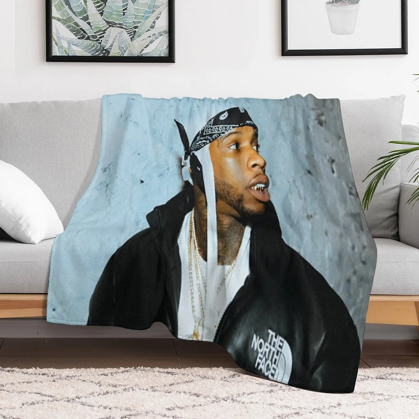 

Tory lanez looking Throw Blanket Furry Heavy Picnic Decorative Beds Blankets Shaggy Luxury Thicken Blankets