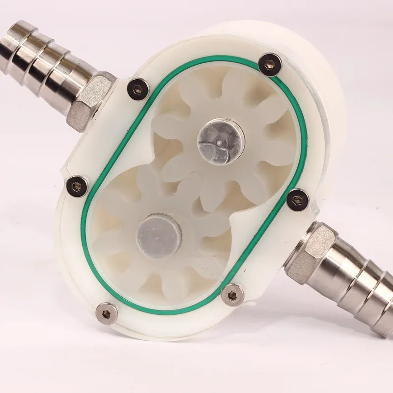 آلة تعبئة العسل الذكية مضخة تروس الشفط الذاتي 4L/8L معدل التدفق وزنها آلة تعبئة السوائل اللزج آلة تعبئة يدوية