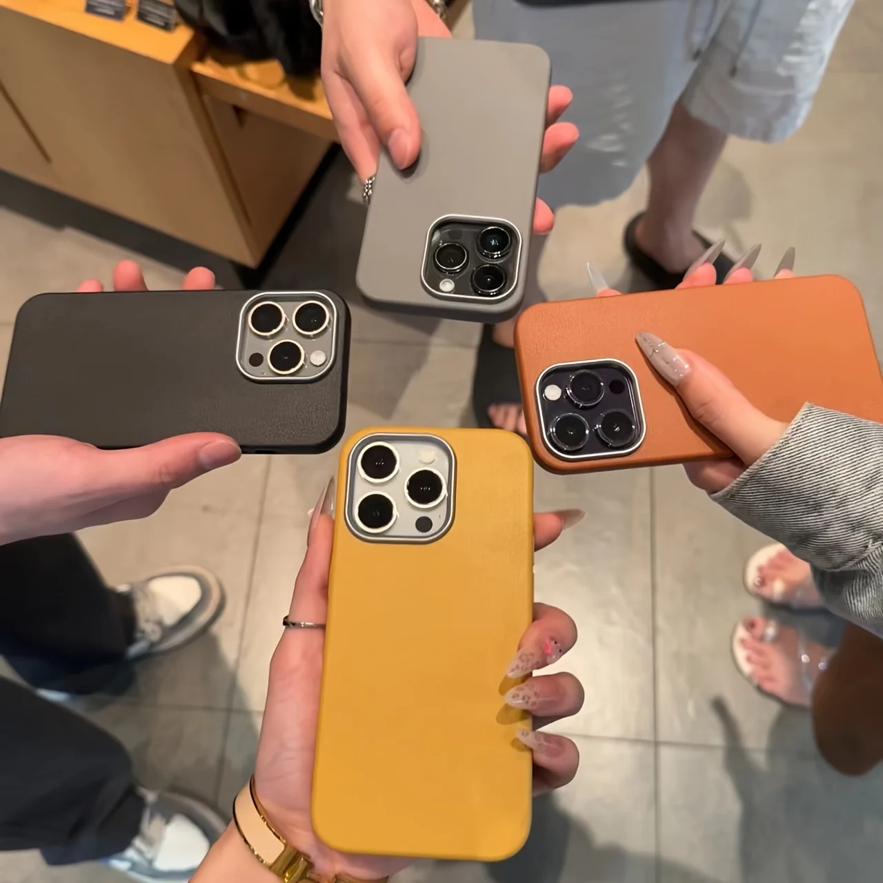 3-częściowy zestaw wysokiej jakości etui na telefony z metalową ramką o fakturze skóry do nowego iPhone'a 16 Pro Max, również odpowiednie do nowego iP