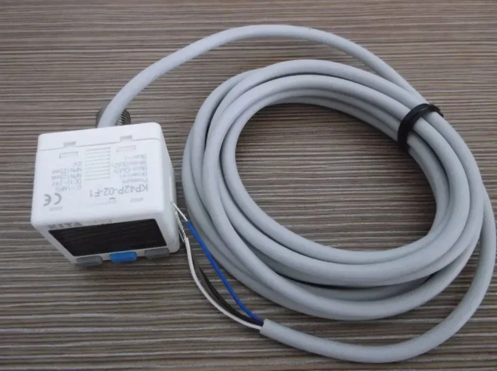 

new digital pressure switches KP43C-030-F1 -0.1~0.1MPa DC12-24V PNP OUTPUT 1~5V