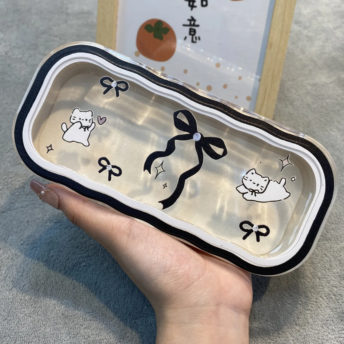 Eyewear Storage Box Pressure Resistant Irregular Wavy Eyeglass Case Plastic Eyeglass Case Secure Closure Pink Bow Printed Case