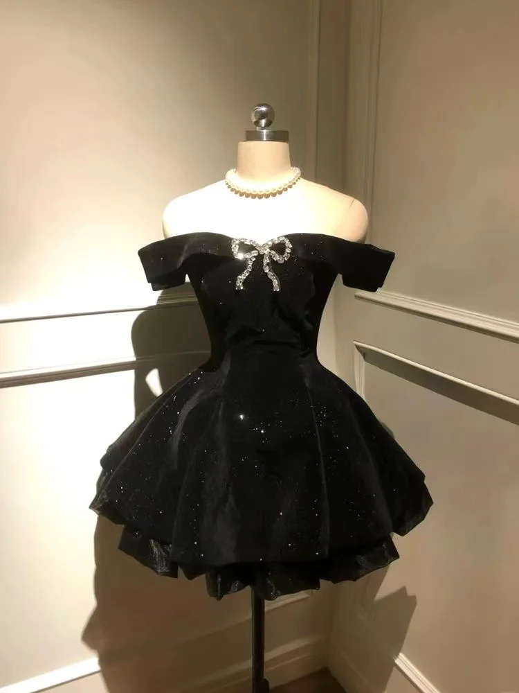 日本の E-girl ゴシックヴィンテージドレス女性ハーフハイネック半袖リボンレースミニドレスシンチウエスト甘いスパイシーな黒のドレス