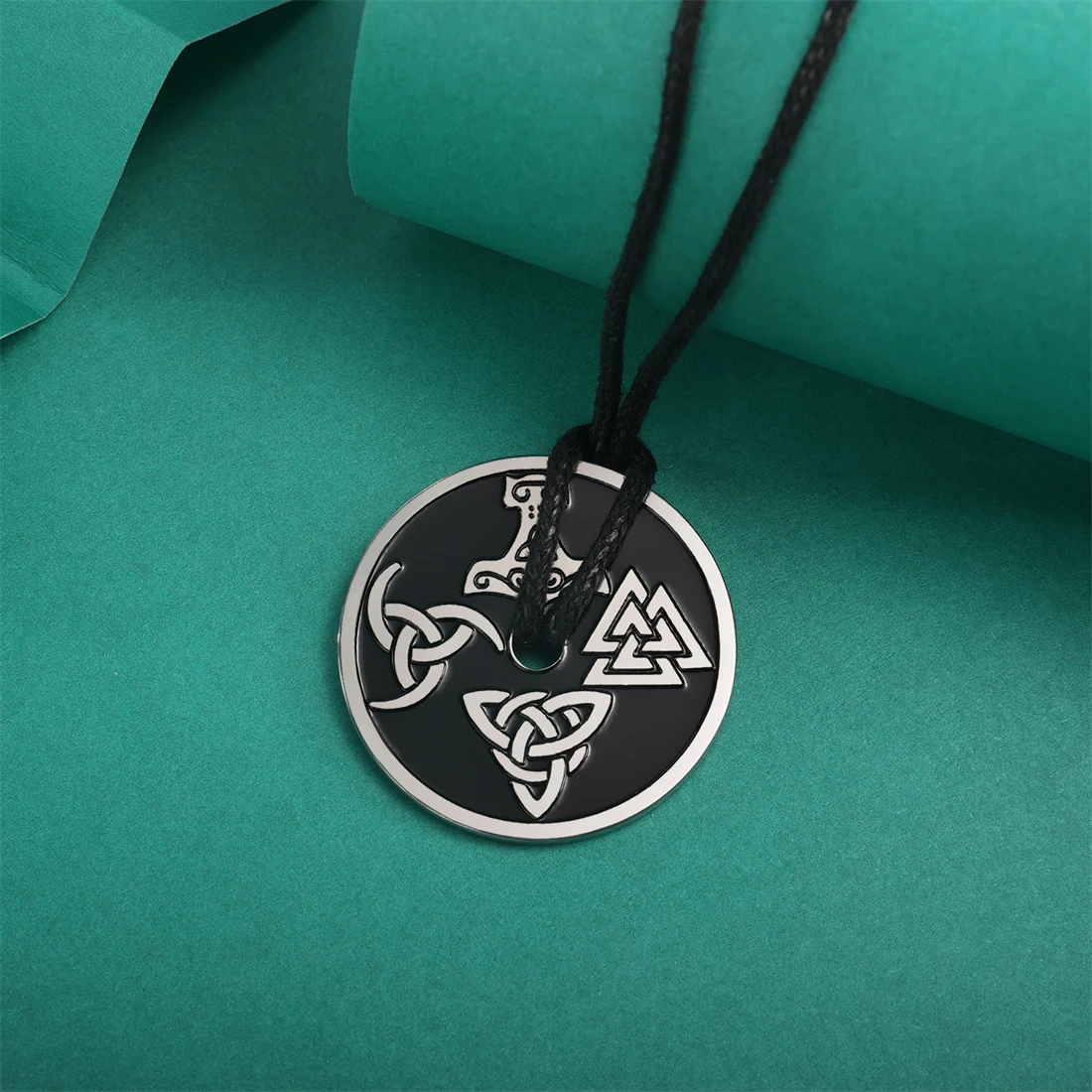 1PC Double-sided Viking Compass Rune Necklace Stainless steel Adjustable Wax Rope Celtic Knot Pendant Men Boy Amulet Jewelry