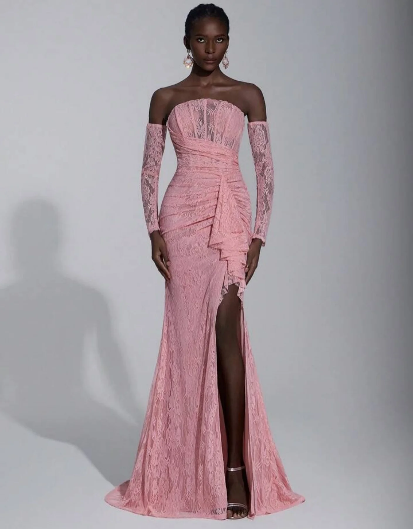 

Romantic Elegant Trend Mermaid Illusion Embroidery Floral Off Shoulder Ruched Waist Pleated Lace Evening Prom Formal Party Gown