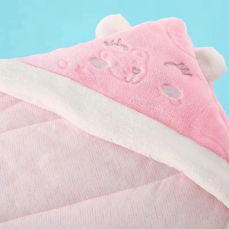 Newborn Delivery Room Swaddling Blanket Autumn Winter Thicken Baby Wrapping Blanket Cartoon Style Baby Cotton Sleeping Bag