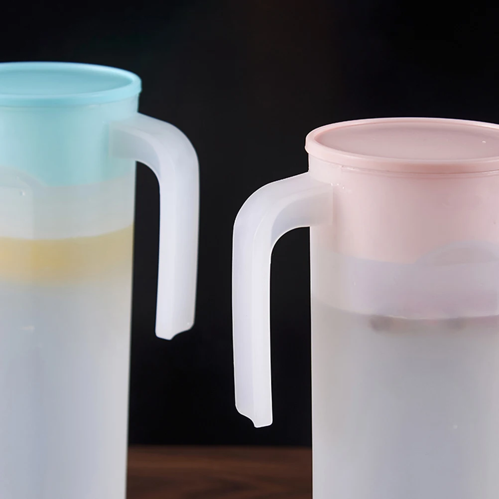 

Plastic Cold Water Pitcher Large Capacity Safe Jug Tea Kettle Lid Juice Pot Beverages Family Parties Picnics Kitchen Bar