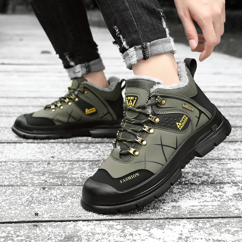 

2024 Autumn/Winter New High Quality Thick Bottom Trendy Fashion Plush Cotton Shoes Outdoor Warm Sports Men's Shoesjavascript: