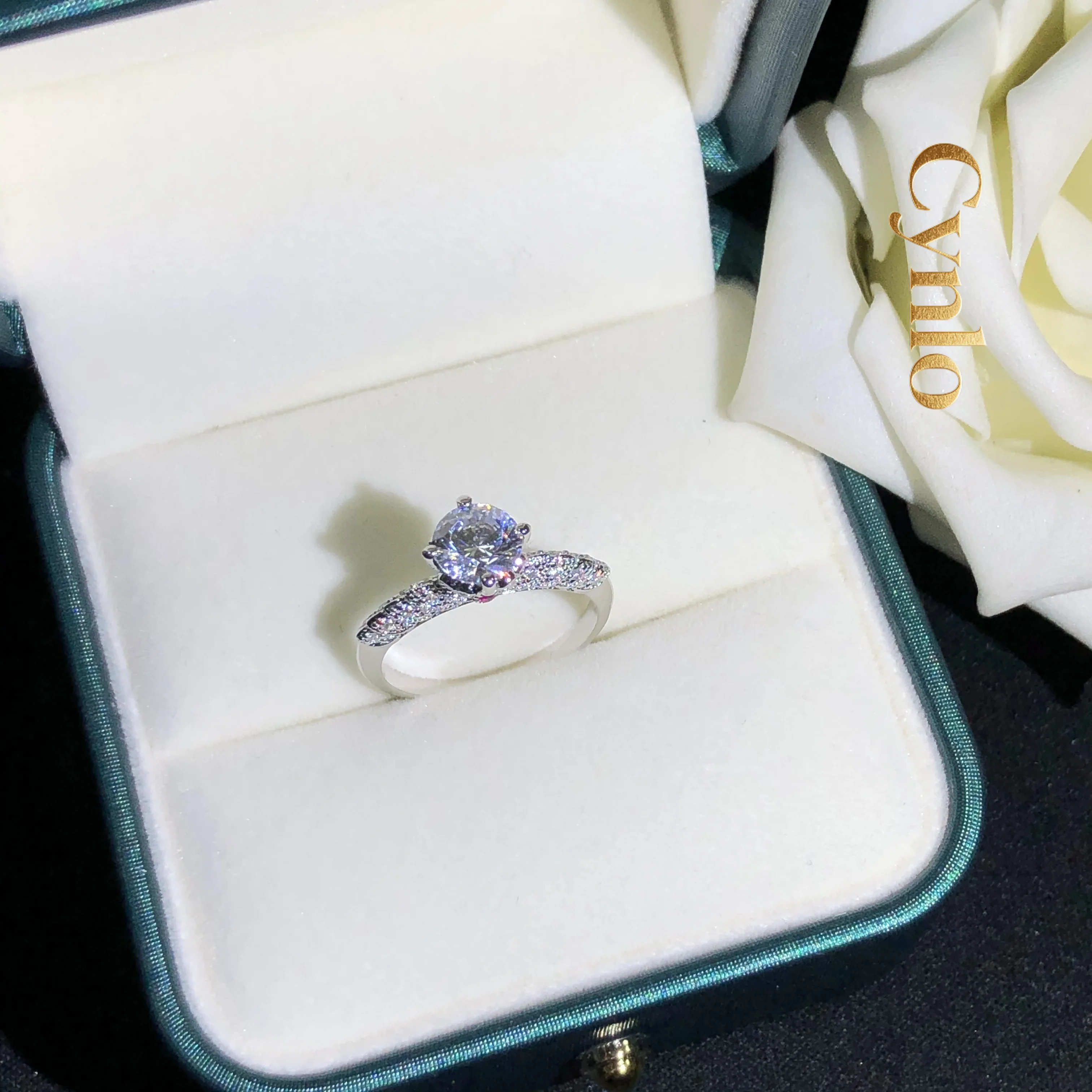 

Cynlo Jewelry Solid Platinum 950 Ring 1Ctw 6.5mm D VVS1 Moissanite Engagement Ring High Quality Female PT950 Stamped R162