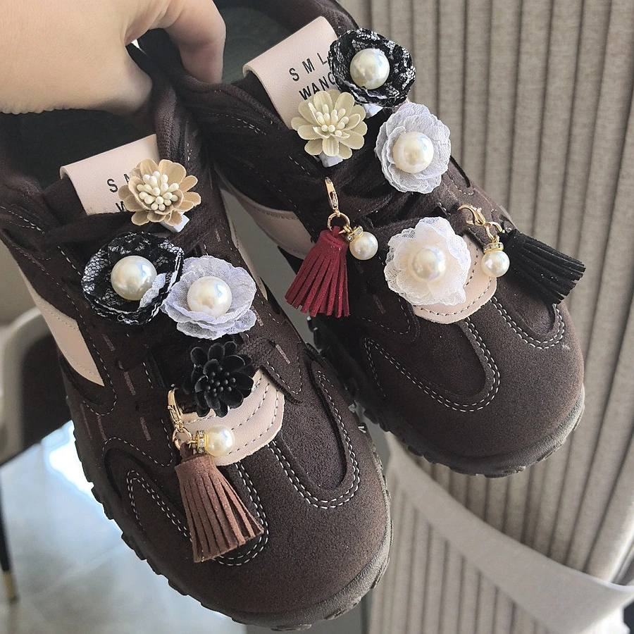 1PCS Pearl Daisy Flower Shoelaces Charms for Sneakers Advanced Pearl Tassel Shoe Charm Buckle DIY Detachable Shoes Decorations