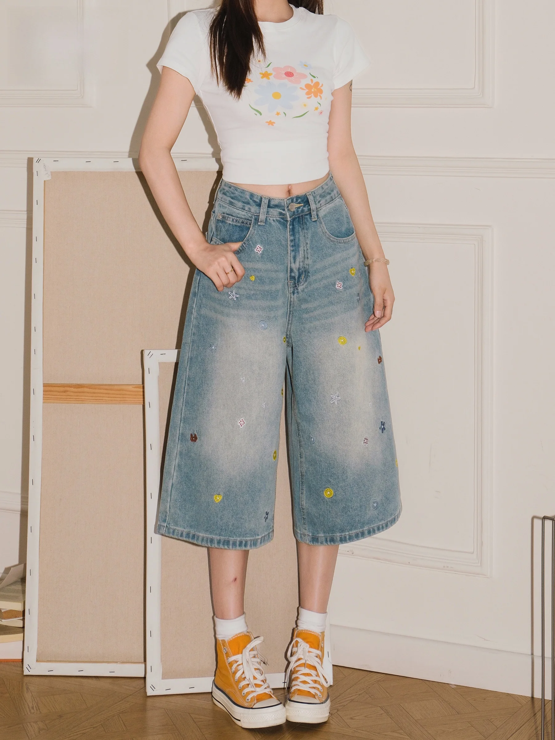 

High Waist Loose Fit Denim Jeans Women's 2026 New Summer Style Three Dimensional Embroidery Seven-Foot Wide Leg Casual Pants