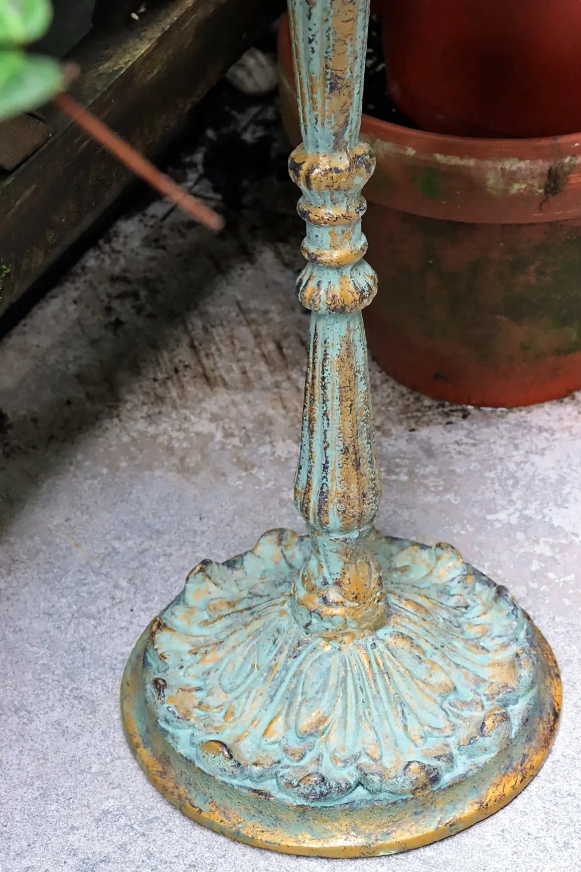 Vintage Do Old Stand for Flowers Iron Art Floor Plant Shelves Balcony Decoration Storage Shelf Stable Durable Indoor Gardening