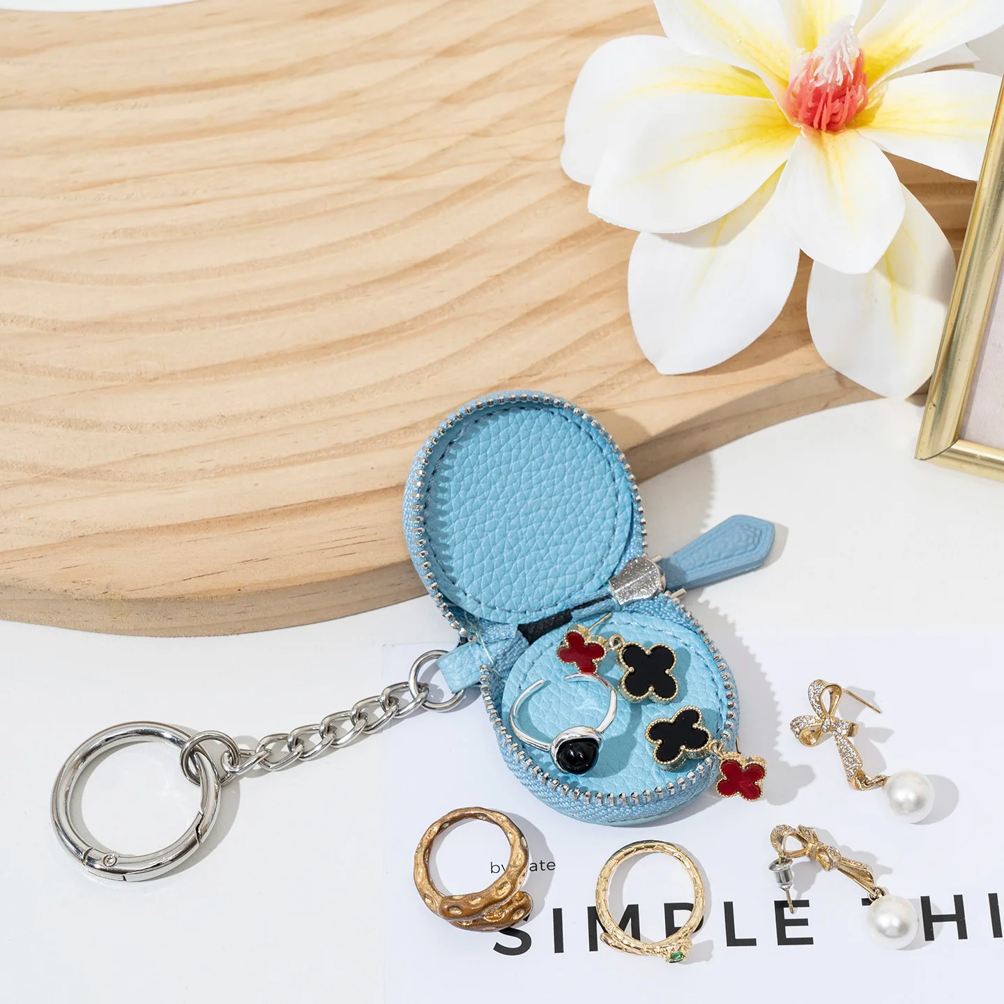 Mini Round Shaped Keychain Coin Purse, PU Leather Earphone Holder Bag Charm
