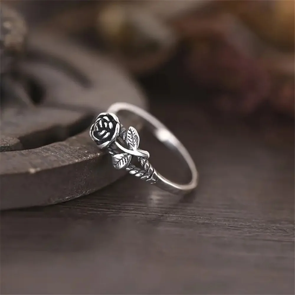 Retro Personality Sliver Color Stereo Rose Flower Rings for Women Charming Temperament Index Finger Ring Jewelry Accessory Gift