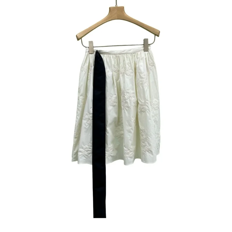

Beautiful and Versatile High Street Comfortable Refined Trendy Elegant Button-Up Skirt Classic & Design for Everyday Use AF1705