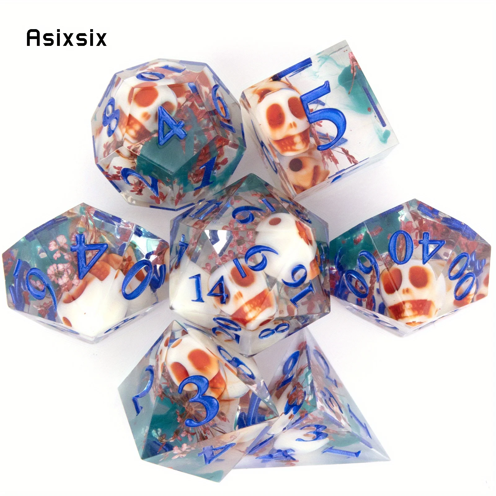 

Набор из 7 синих полиэдральных игральных костей с острыми краями и рисунком черепа, подходящих для ролевых игр, настольных и карточных игр