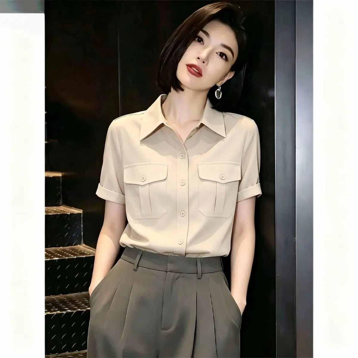 Retro Hong Kong Style Women's Short Sleeve Shirt Double Pocket Turn-down Collar Commute Versatile Fashion Design Short Top