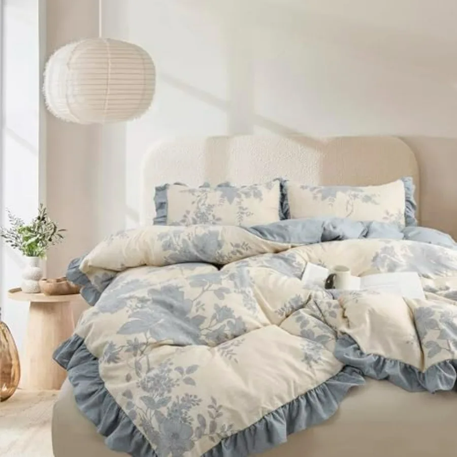 

3 Pcs Floral Comforter Set, Vintage Botanical Print Bedding Set, Farmhouse Lightweight Cottagecore Bed in a Bag with Ruffle Flo