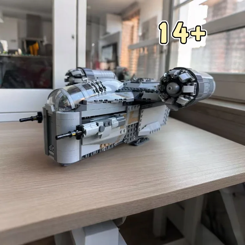 1205PCS Creative Star Razor spacecraft home decoration model ornaments suitable for adult birthday and Christmas gifts