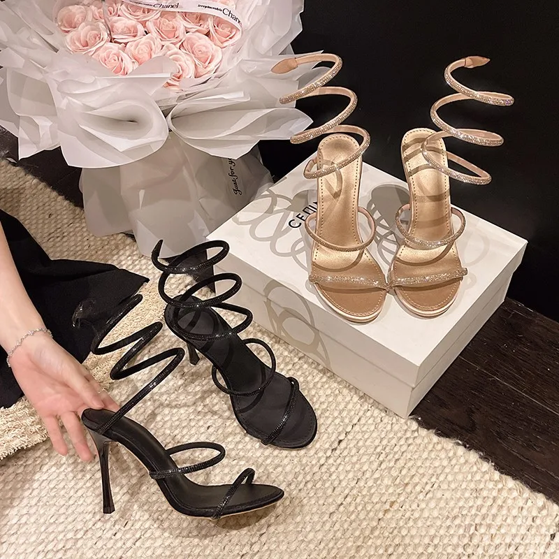 

2026 New Women Rivet Pointed Toe Slingback Flats Patent Leather Mary Jane Sandals Ladies Elegant Casual Party Office Shoes Daily