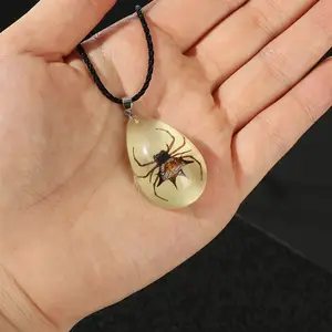 قلادة الحشرات الطبيعية قلادة الراتنج العقرب السلطعون سلسلة البرونزية قلادة خمر أزرق للجنسين قلادة طويلة بوهو هدية مجوهرات أفضل 8 دمى جاسبيون مبيعا - رقم 4
