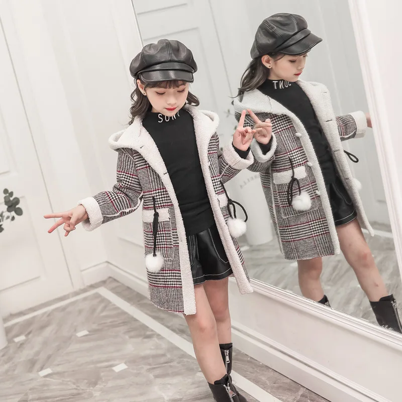 

2023 Fashion Design Autumn Winter parka Girl Hairy clothes Long Woolen Coat for Kids Outerwear Grid pattern Padded Warm clothing