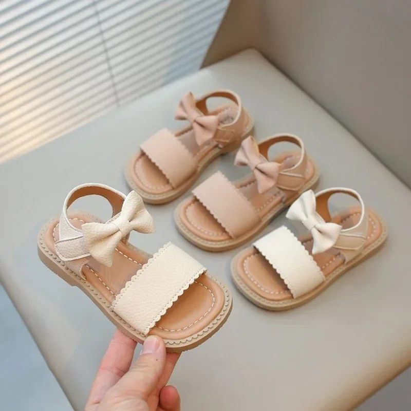 2024 New Summer Style Girls' Comfortable and Fashionable Wear-resistant Sandals and Big Children's Non-slip Beach Shoes